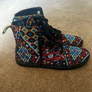 Dr. Martens Air Wair Hackney Aztec Multicolored Basket Weave Lace Up Boot Sz 8